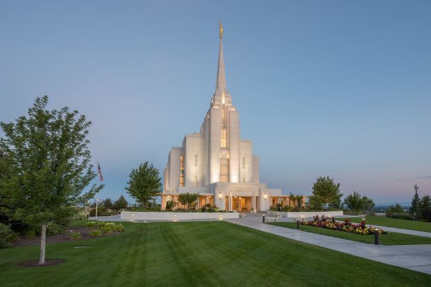 Picture of Rexburg Temple Spring Morning